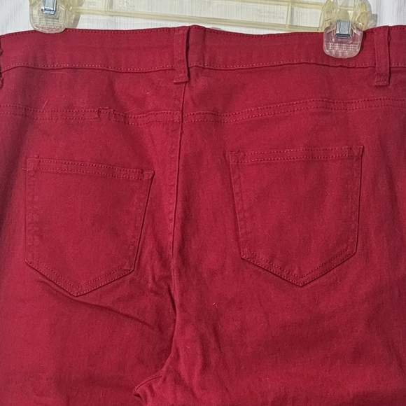 Mid rise capri - Picture 6 of 6